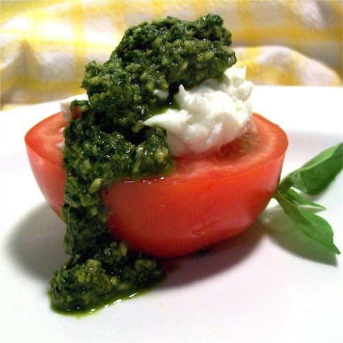 Sauce Pesto Agee De 15 Ans Guide Recettes